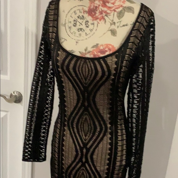 Gorgeous bcbg dress. Brand new Never worn - Picture 2 of 5